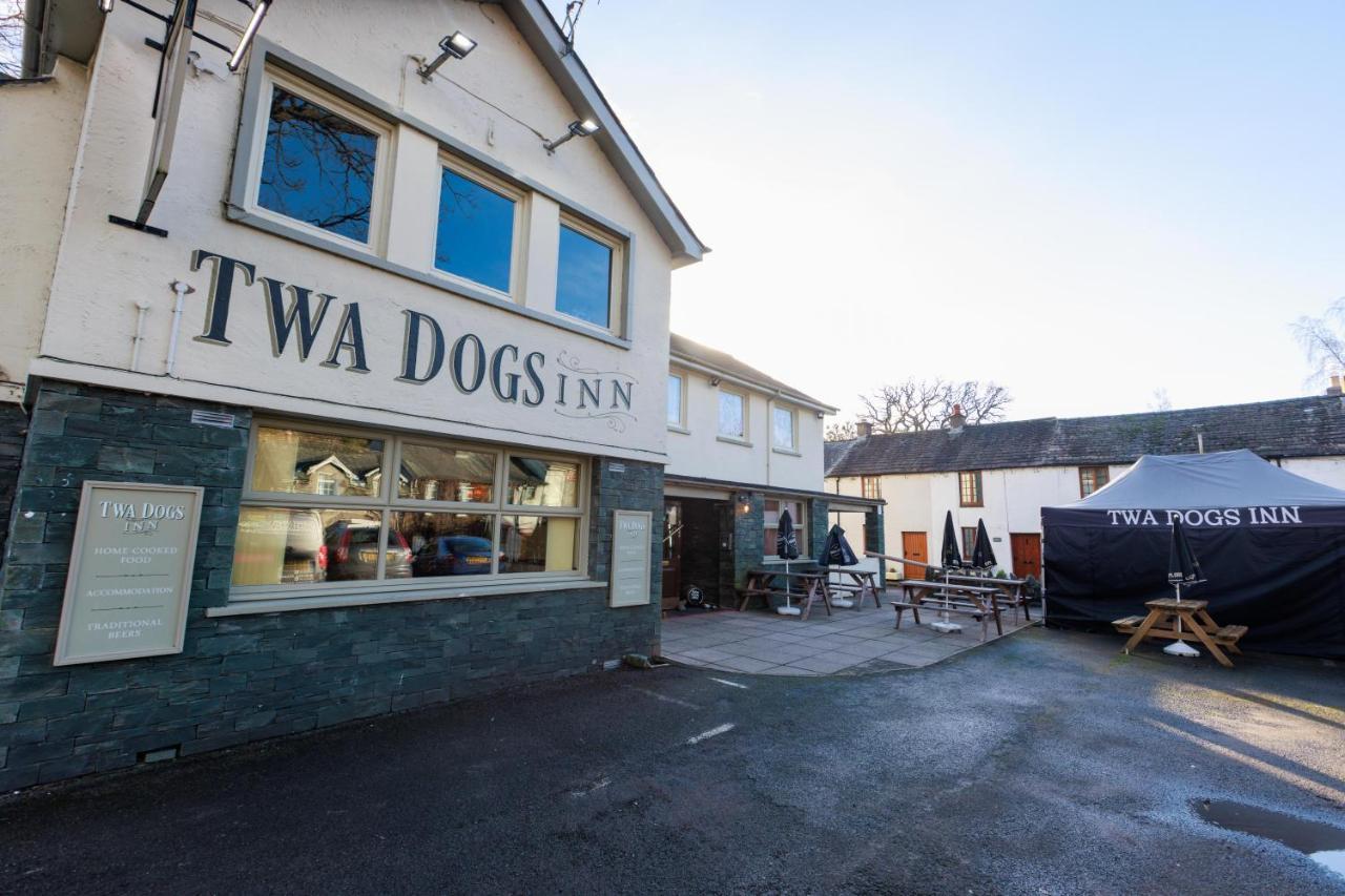 Twa Dogs Inn 凯西克 外观 照片